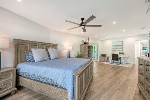 Casa en venta en Sarasota, Florida, 4 dormitorios, 210.61 m2 № 2433326 - foto 27