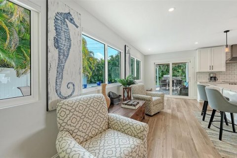 Casa en venta en Sarasota, Florida, 4 dormitorios, 210.61 m2 № 2433326 - foto 15