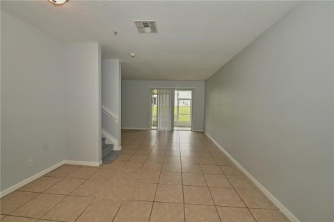 Townhouse in Orlando, Florida 3 bedrooms, 151.9 sq.m. № 2400301 - photo 13