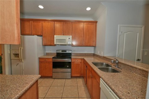 Townhouse in Orlando, Florida 3 bedrooms, 151.9 sq.m. № 2400301 - photo 4