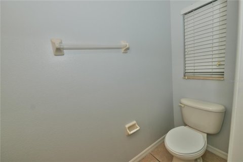 Townhouse in Orlando, Florida 3 bedrooms, 151.9 sq.m. № 2400301 - photo 11