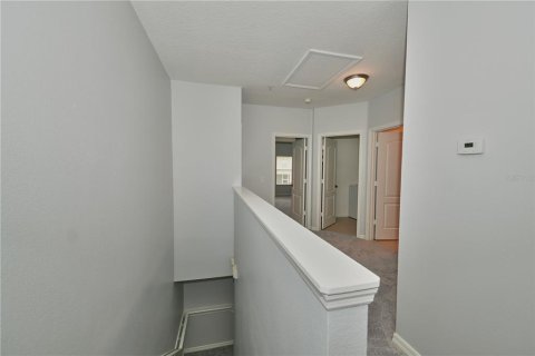 Townhouse in Orlando, Florida 3 bedrooms, 151.9 sq.m. № 2400301 - photo 20