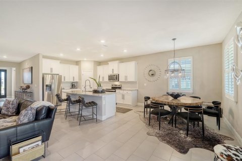 House in Bradenton, Florida 4 bedrooms, 189.99 sq.m. № 1573594 - photo 18
