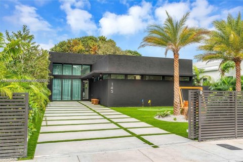 Снять в аренду виллу или дом в Майами, Флорида 5 спален, 209.03м2, № 1988063 - фото 2