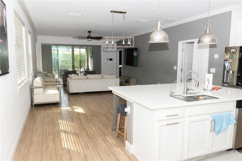 Villa ou maison à vendre à Saint Cloud, Floride: 5 chambres, 253.81 m2 № 2312302 - photo 4