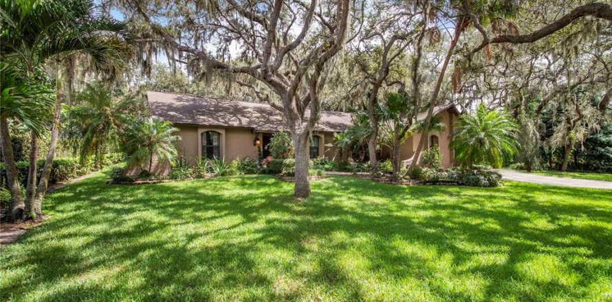 House in Babson Park, Florida 3 bedrooms, 237.74 sq.m. № 1873735