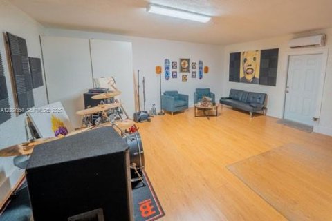 Купить виллу или дом в Майами, Флорида 4 спальни, 189.99м2, № 2068565 - фото 5