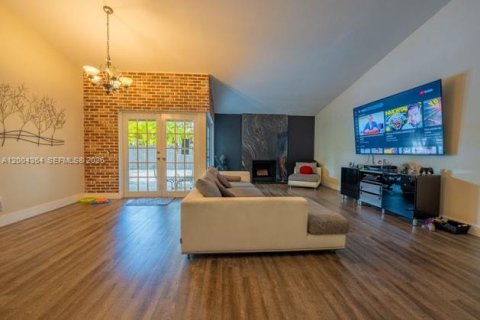 Купить виллу или дом в Майами, Флорида 4 спальни, 189.99м2, № 2068565 - фото 4