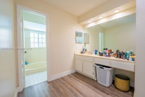 Купить виллу или дом в Майами, Флорида 4 спальни, 189.99м2, № 2068565 - фото 29