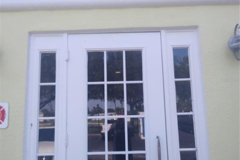 Condo in Saint Petersburg, Florida, 1 bedroom  № 1675716 - photo 2