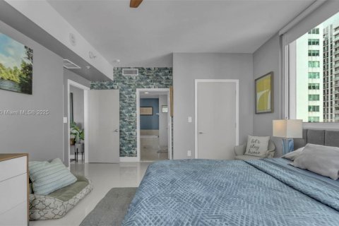 Condo in Miami, Florida, 2 bedrooms  № 1730822 - photo 12