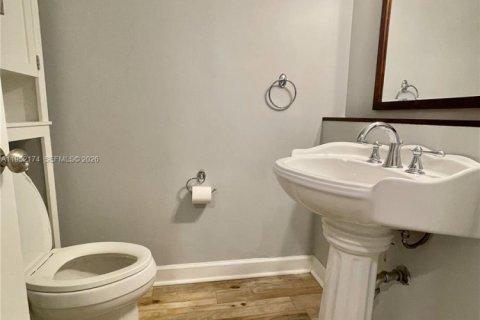 Снять в аренду кондоминиум в Холливуд, Флорида 1 спальня, 72.46м2, № 2006519 - фото 10