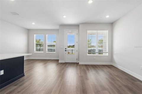 Townhouse in Sarasota, Florida 3 bedrooms, 162.86 sq.m. № 2151219 - photo 12