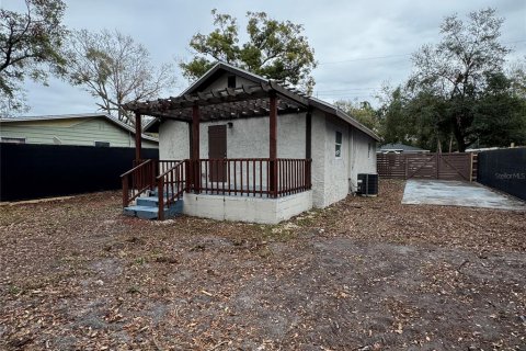 House in Tampa, Florida 3 bedrooms, 97.73 sq.m. № 1531174 - photo 16