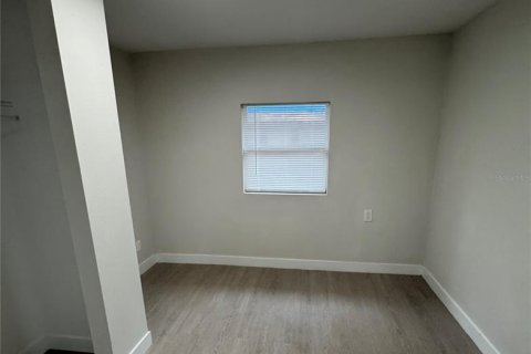 House in Tampa, Florida 3 bedrooms, 97.73 sq.m. № 1531174 - photo 11
