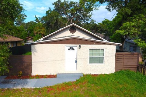 House in Tampa, Florida 3 bedrooms, 97.73 sq.m. № 1531174 - photo 26