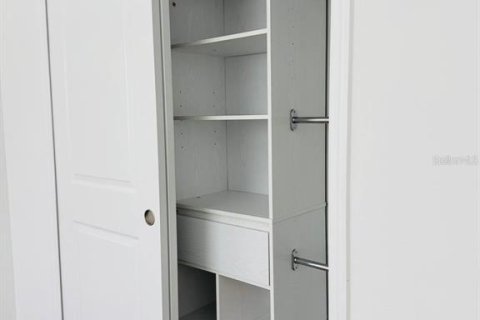 Townhouse in Winter Garden, Florida 4 bedrooms, 204.38 sq.m. № 1914469 - photo 24