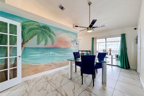 Casa en venta en Kissimmee, Florida, 5 dormitorios, 319.03 m2 № 2308759 - foto 20