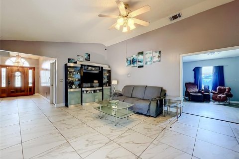 Casa en venta en Kissimmee, Florida, 5 dormitorios, 319.03 m2 № 2308759 - foto 6