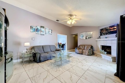 Casa en venta en Kissimmee, Florida, 5 dormitorios, 319.03 m2 № 2308759 - foto 5