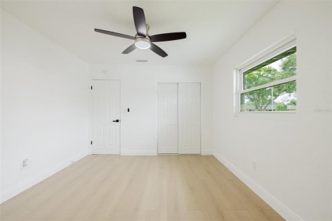 House in Clearwater, Florida 2 bedrooms, 155.89 sq.m. № 1913501 - photo 26