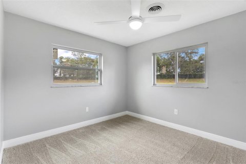 House in Ocala, Florida 3 bedrooms, 140.84 sq.m. № 1772080 - photo 14