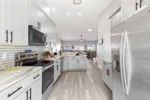 Casa en venta en Ormond Beach, Florida, 3 dormitorios, 178.65 m2 № 1682924 - foto 12