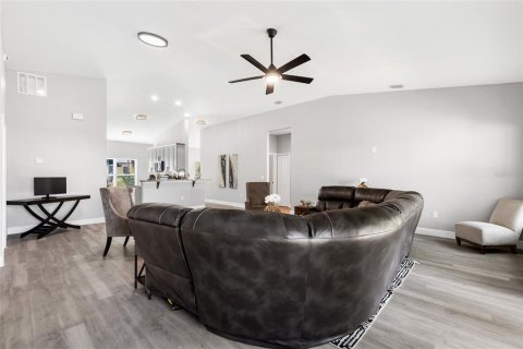 Casa en venta en Ormond Beach, Florida, 3 dormitorios, 178.65 m2 № 1682924 - foto 9