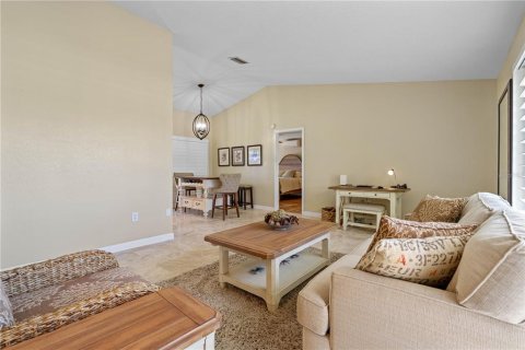 House in Punta Gorda, Florida 2 bedrooms, 146.79 sq.m. № 1725485 - photo 19