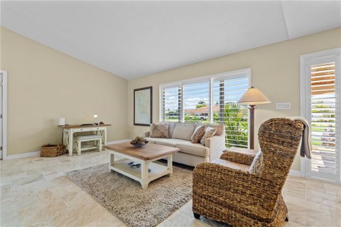 House in Punta Gorda, Florida 2 bedrooms, 146.79 sq.m. № 1725485 - photo 18