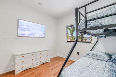 Villa ou maison à vendre à Miami, Floride: 5 chambres, 234.76 m2 № 2038425 - photo 29