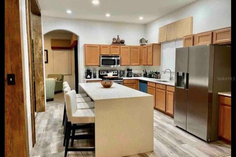 Villa ou maison à vendre à Kissimmee, Floride: 5 chambres, 278.24 m2 № 1854160 - photo 2