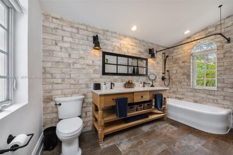 Villa ou maison à vendre à Coral Gables, Floride: 4 chambres, 344.2 m2 № 2005001 - photo 22