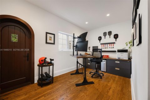 Villa ou maison à vendre à Coral Gables, Floride: 4 chambres, 344.2 m2 № 2005001 - photo 24