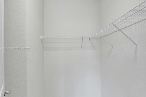 Adosado en alquiler en Lake Worth, Florida, 3 dormitorios, 177.26 m2 № 2017891 - foto 18