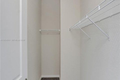 Adosado en alquiler en Lake Worth, Florida, 3 dormitorios, 177.26 m2 № 2017891 - foto 19