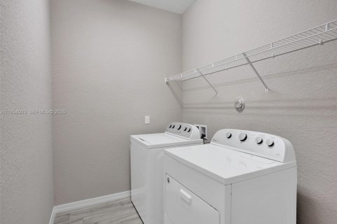 Adosado en alquiler en Lake Worth, Florida, 3 dormitorios, 177.26 m2 № 2017891 - foto 30