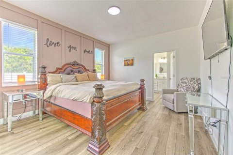 Villa ou maison à vendre à Riverview, Floride: 4 chambres, 178.56 m2 № 1800000 - photo 12