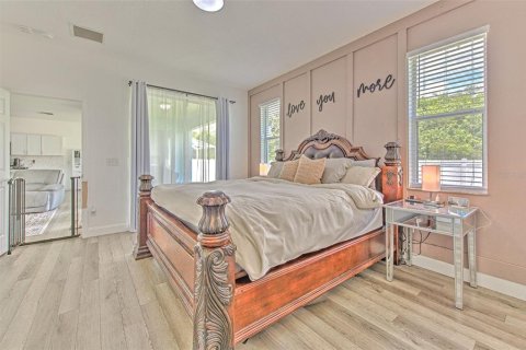 Villa ou maison à vendre à Riverview, Floride: 4 chambres, 178.56 m2 № 1800000 - photo 13