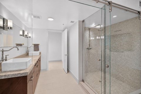 Copropriété à louer à Miami, Floride: 2 chambres, 119.29 m2 № 2387853 - photo 24