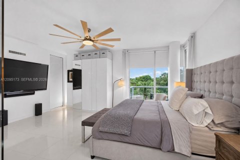 Copropriété à louer à Miami, Floride: 2 chambres, 119.29 m2 № 2387853 - photo 20