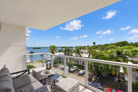 Copropriété à louer à Miami, Floride: 2 chambres, 119.29 m2 № 2387853 - photo 6