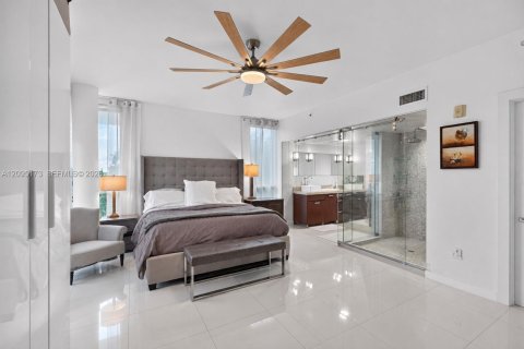 Copropriété à louer à Miami, Floride: 2 chambres, 119.29 m2 № 2387853 - photo 19
