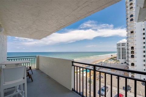 Condominio en venta en Daytona Beach, Florida, 2 dormitorios, 108.79 m2 № 1918682 - foto 2