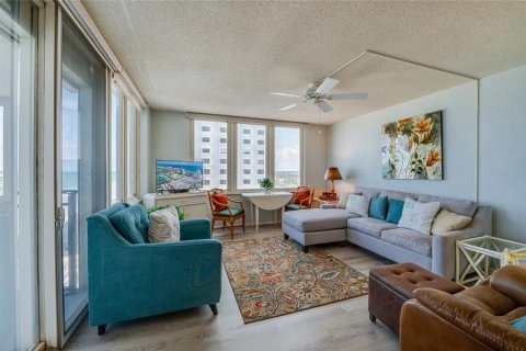 Condominio en venta en Daytona Beach, Florida, 2 dormitorios, 108.79 m2 № 1918682 - foto 3