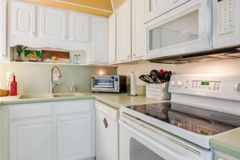 Condominio en venta en Daytona Beach, Florida, 2 dormitorios, 108.79 m2 № 1918682 - foto 9