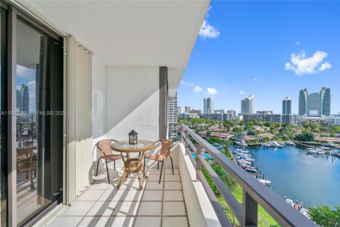 Copropriété à vendre à Hallandale Beach, Floride: 2 chambres, 130.06 m2 № 2061548 - photo 6