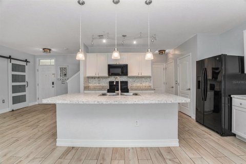 Villa ou maison à louer à Riverview, Floride: 4 chambres, 188.22 m2 № 1902368 - photo 10