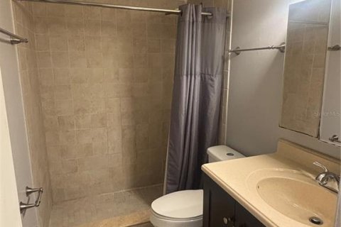 Adosado en alquiler en Brandon, Florida, 2 dormitorios, 96.62 m2 № 1915071 - foto 17