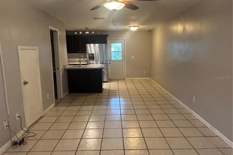 Adosado en alquiler en Brandon, Florida, 2 dormitorios, 96.62 m2 № 1915071 - foto 12